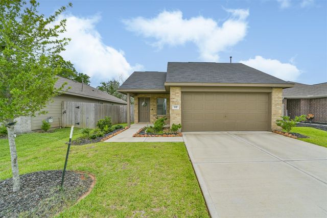 337 Riverwood Village Ln, Sealy, TX 77474