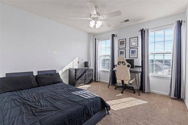 86 Kensington, Ohio Twp, PA 15237