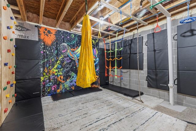 86 Kensington, Ohio Twp, PA 15237