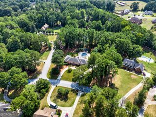 285 Dix Lee On Drive, Fayetteville, GA 30214