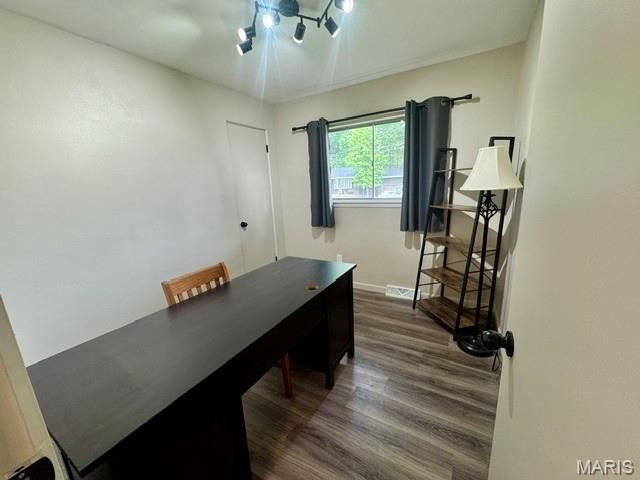 1460 Saint Louis Street, Florissant, MO 63033