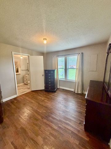 325 Rabbit Trail Rd, Leoma, TN 38468