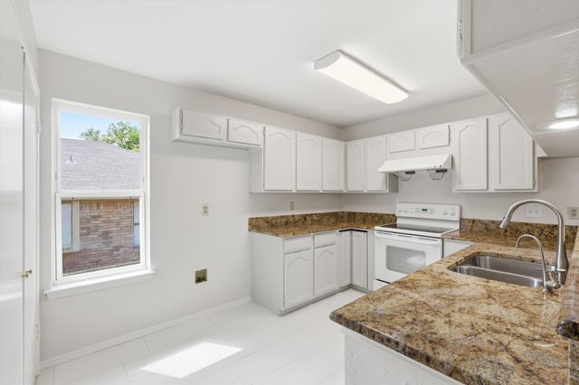 656 Parkway Boulevard, Coppell, TX 75019