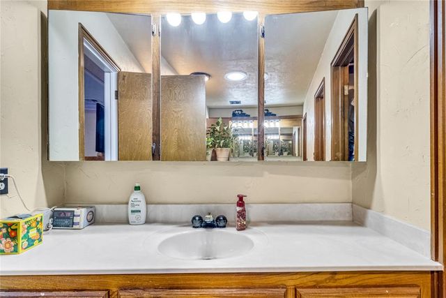3040 SW 129th Street, Oklahoma City, OK 73170