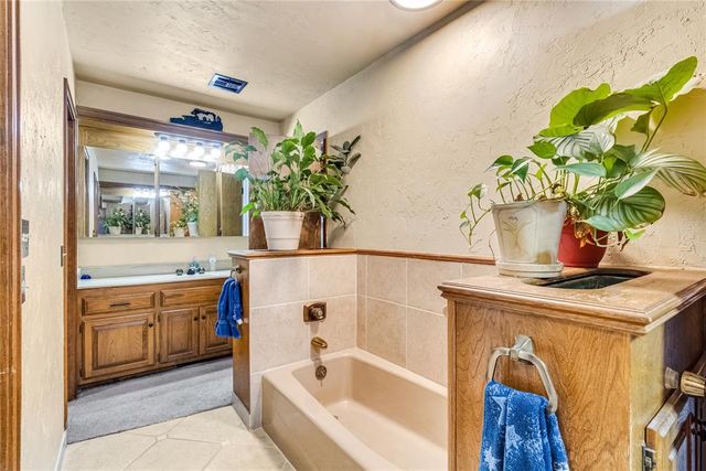 3040 SW 129th Street, Oklahoma City, OK 73170