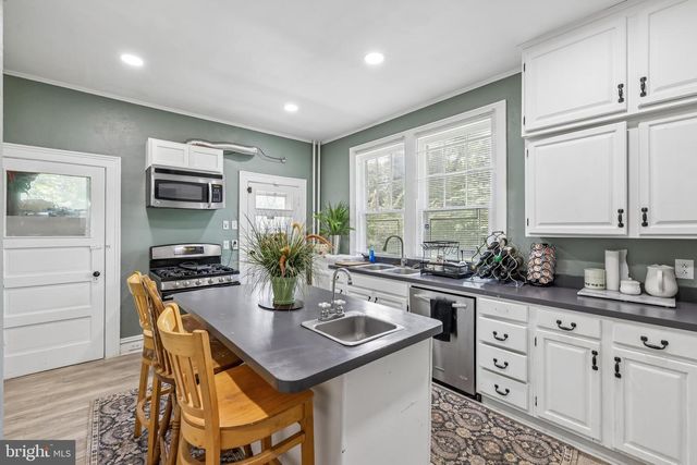 2616 TALBOT RD, Baltimore, MD 21216
