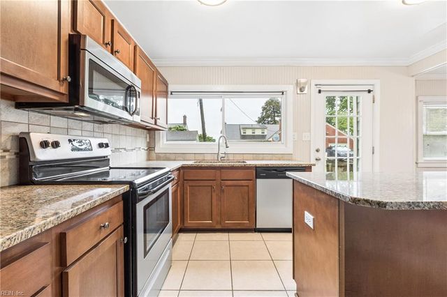 3604 Spottswood PL, Hampton, VA 23661