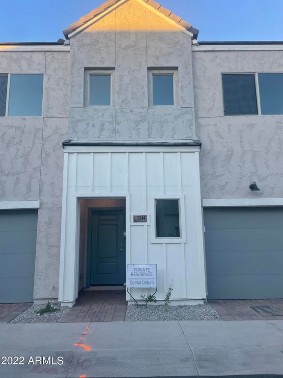 2244 W LAURIE Lane, Phoenix, AZ 85021
