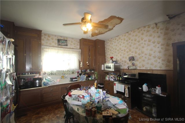 1126 Myrtle Avenue, New Albany, IN 47150