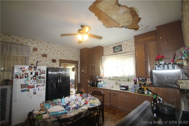 1126 Myrtle Avenue, New Albany, IN 47150