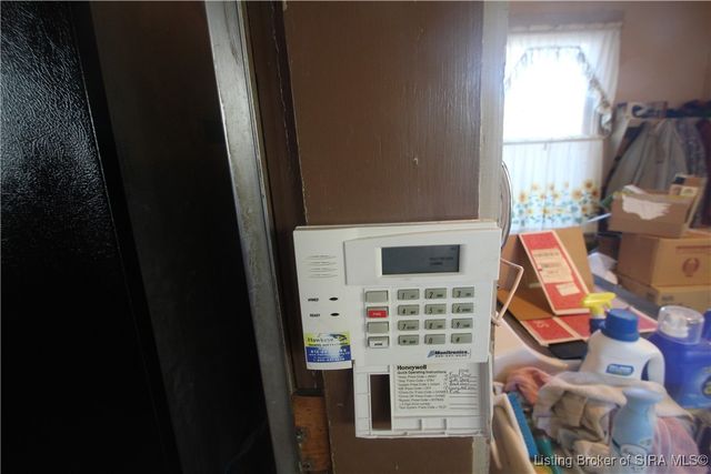 1126 Myrtle Avenue, New Albany, IN 47150