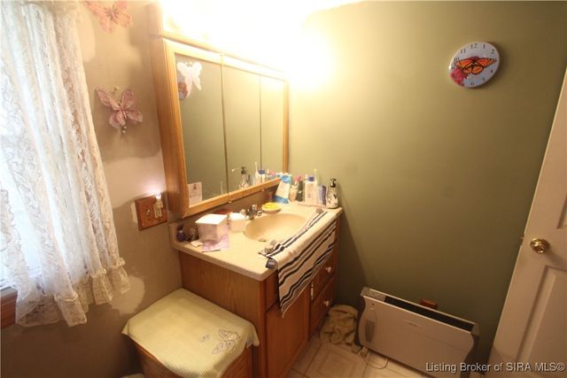 1126 Myrtle Avenue, New Albany, IN 47150