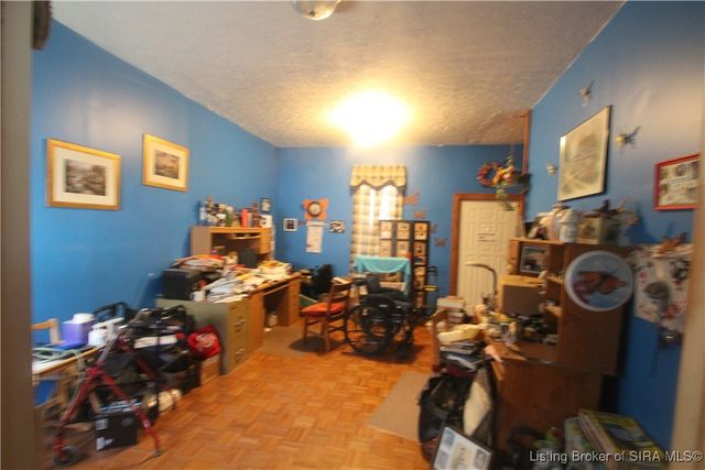 1126 Myrtle Avenue, New Albany, IN 47150