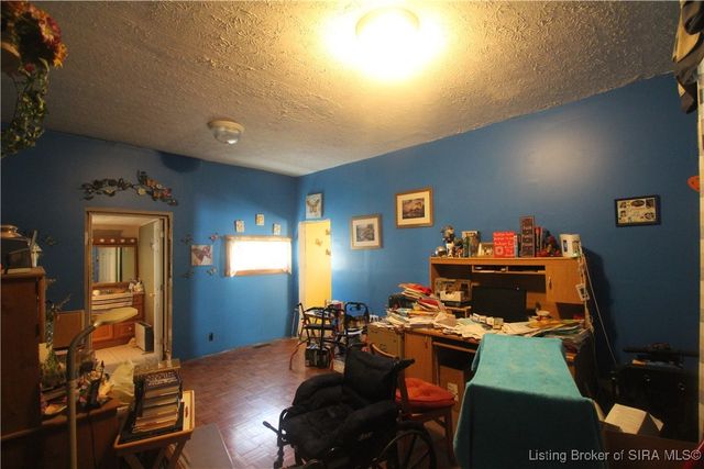 1126 Myrtle Avenue, New Albany, IN 47150