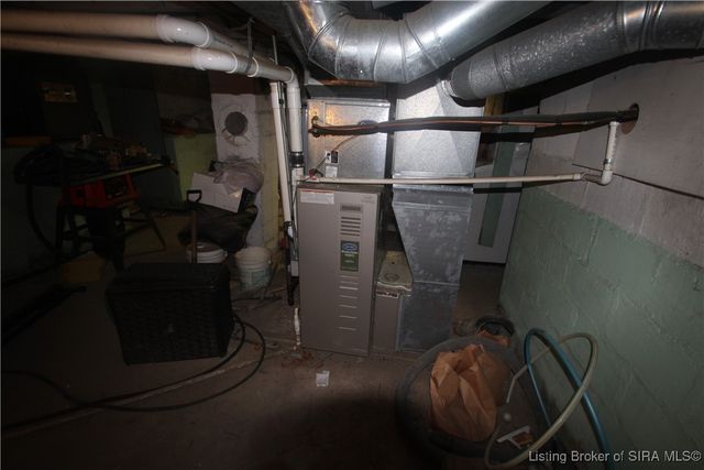 1126 Myrtle Avenue, New Albany, IN 47150