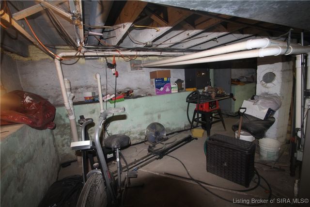 1126 Myrtle Avenue, New Albany, IN 47150