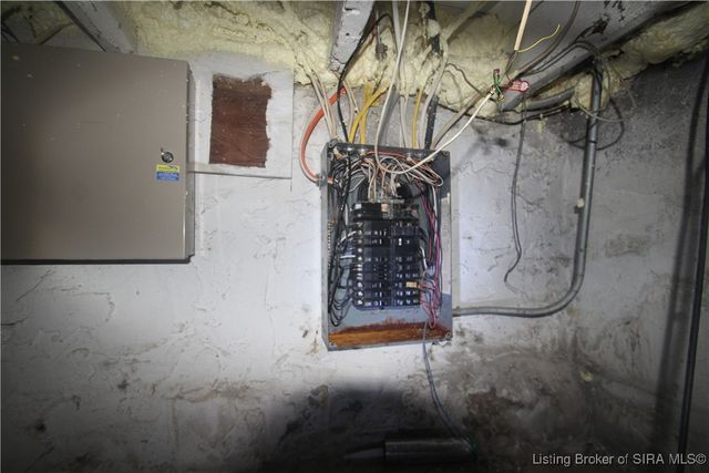 1126 Myrtle Avenue, New Albany, IN 47150