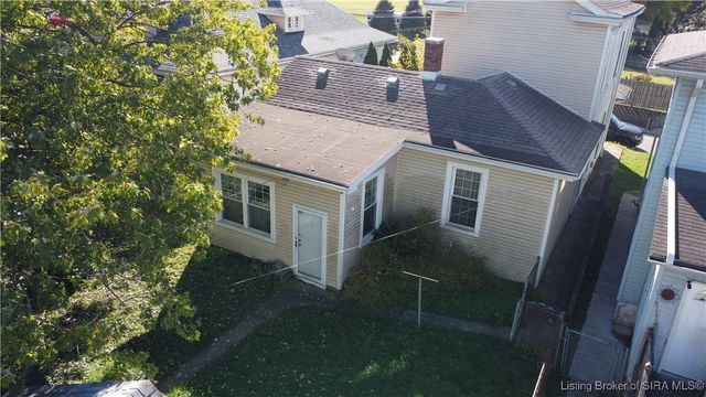 1126 Myrtle Avenue, New Albany, IN 47150