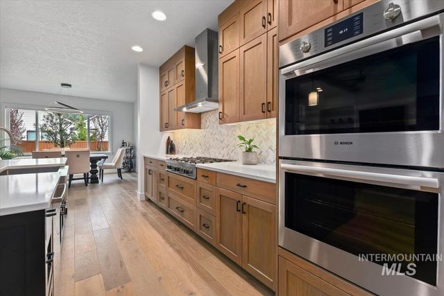 665 S Aspen Lakes Way, Star, ID 83669