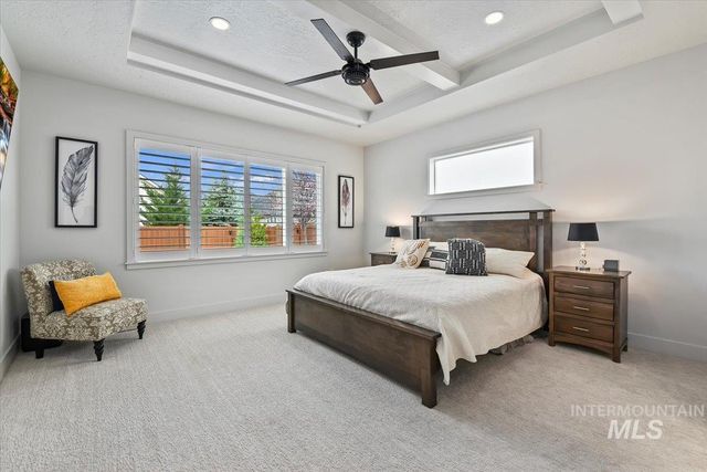 665 S Aspen Lakes Way, Star, ID 83669