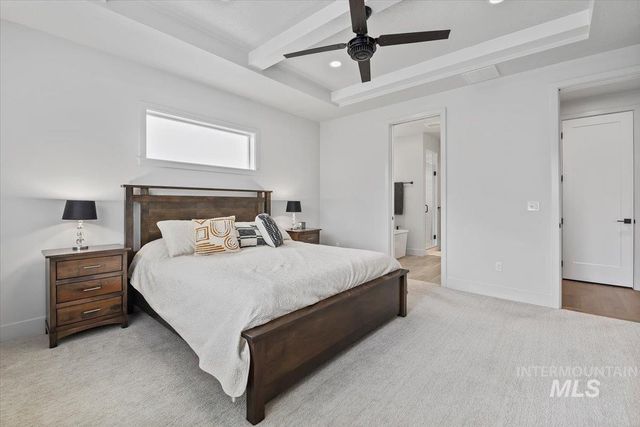 665 S Aspen Lakes Way, Star, ID 83669