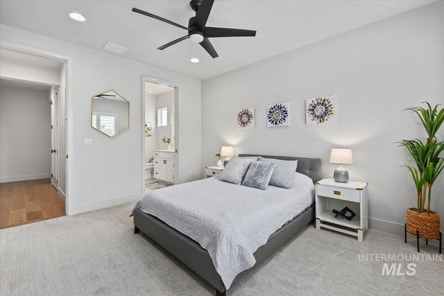 665 S Aspen Lakes Way, Star, ID 83669