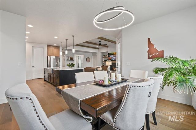 665 S Aspen Lakes Way, Star, ID 83669