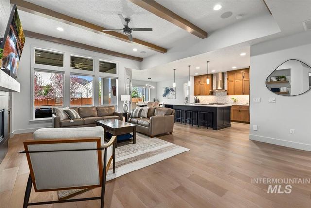 665 S Aspen Lakes Way, Star, ID 83669