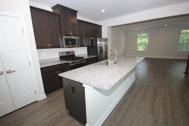 9580 NATURE TRL, Montgomery Village, MD 20886