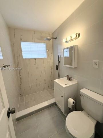 4871 SW 24th Ave, Dania Beach, FL 33312