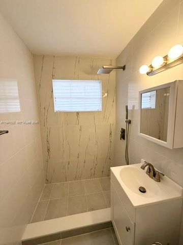 4871 SW 24th Ave, Dania Beach, FL 33312