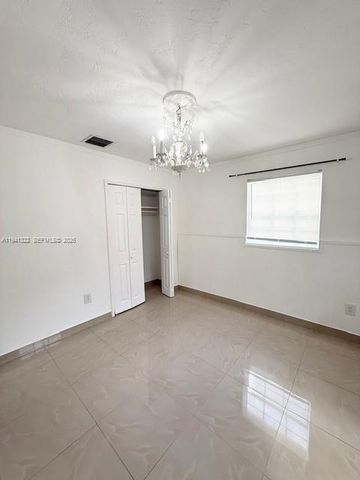 4871 SW 24th Ave, Dania Beach, FL 33312