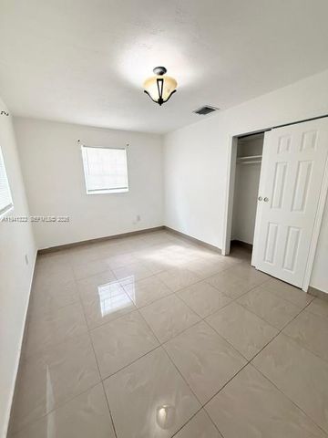 4871 SW 24th Ave, Dania Beach, FL 33312