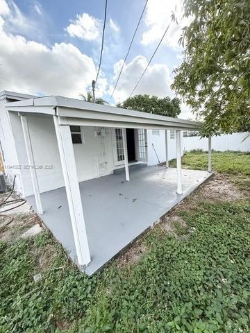 4871 SW 24th Ave, Dania Beach, FL 33312