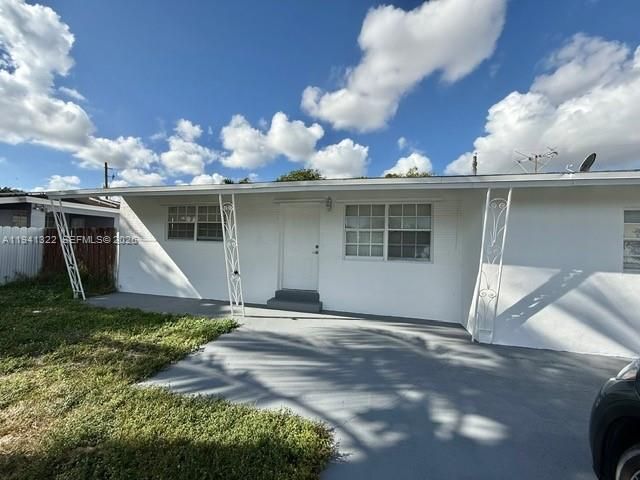 4871 SW 24th Ave, Dania Beach, FL 33312