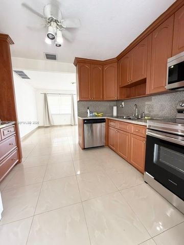 4871 SW 24th Ave, Dania Beach, FL 33312