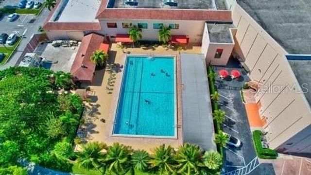 592 FANSHAW O 592, Boca Raton, FL 33434