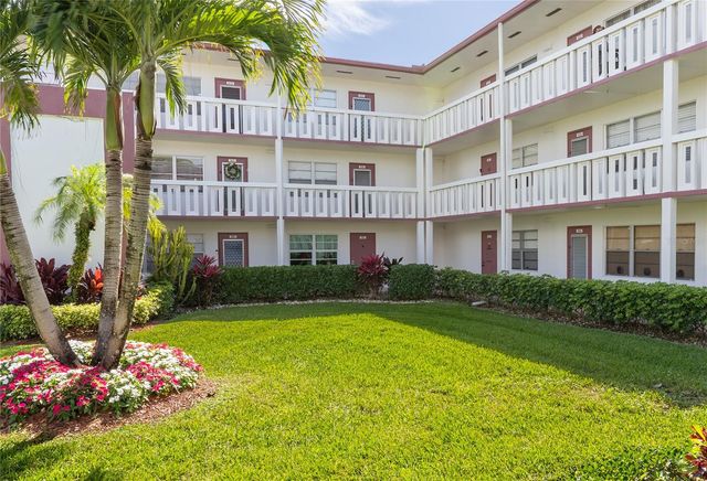 592 FANSHAW O 592, Boca Raton, FL 33434