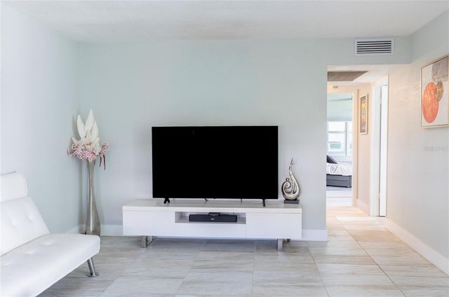 592 FANSHAW O 592, Boca Raton, FL 33434