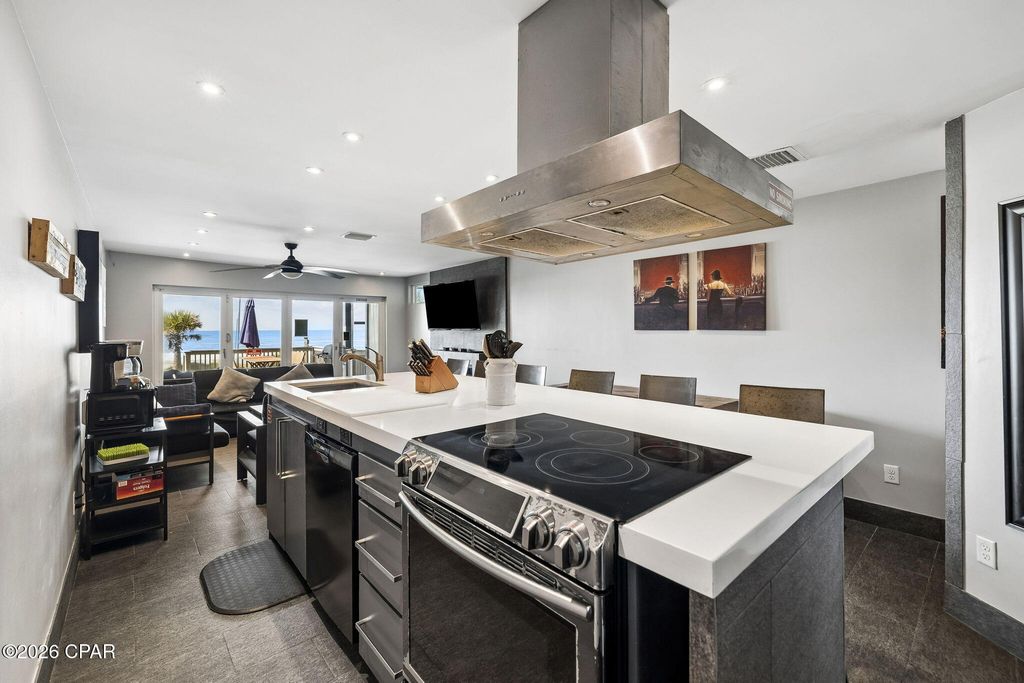 Image 11 of property listing at 17307 Front Beach Road 2, Panama City Beach, FL 32413