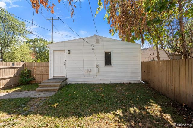 12863 Couwlier Avenue, Warren, MI 48089