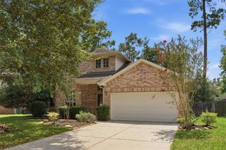 70 N Spinning Wheel Circle, The Woodlands, TX 77382