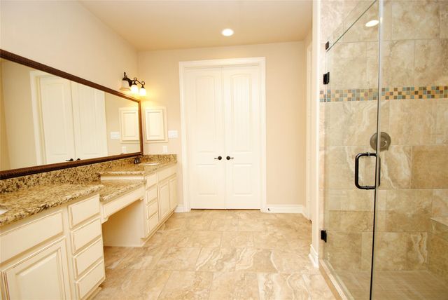 9022 Centennial Drive, Conroe, TX 77384