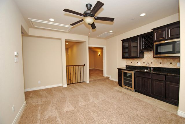 9022 Centennial Drive, Conroe, TX 77384