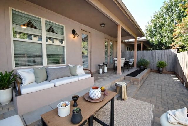 9022 Centennial Drive, Conroe, TX 77384