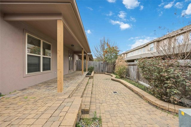 9022 Centennial Drive, Conroe, TX 77384