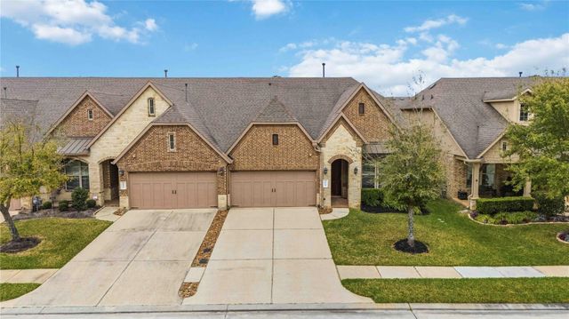 9022 Centennial Drive, Conroe, TX 77384