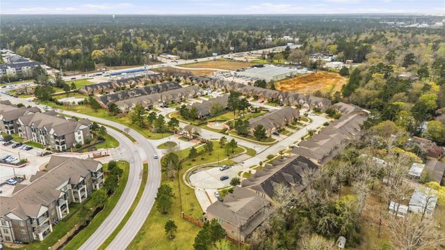 9022 Centennial Drive, Conroe, TX 77384