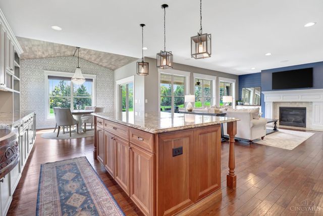 4966 Whispering Creek Ct, Hamilton Twp, OH 45039