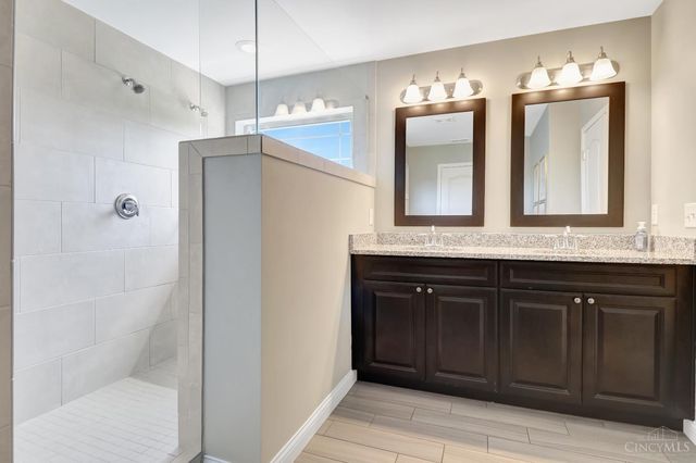 4966 Whispering Creek Ct, Hamilton Twp, OH 45039